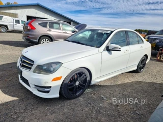 MERCEDES-BENZ C 300 4MATIC