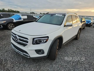 MERCEDES-BENZ GLB 250