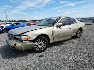 LINCOLN TOWN CAR SIGNATURE LIMITED