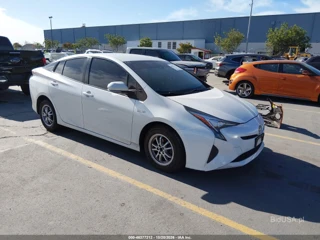 TOYOTA TOYOTA PRIUS TWO
