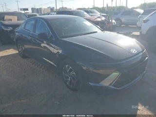 HYUNDAI HYUNDAI SONATA HYBRID BLUE