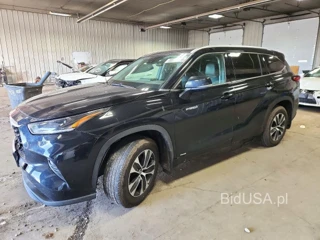 TOYOTA HIGHLANDER HYBRID XLE
