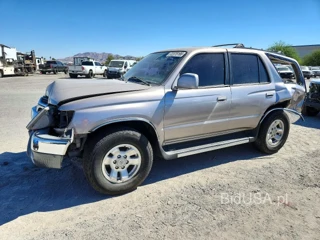 TOYOTA 4RUNNER SR5
