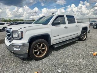 GMC SIERRA C1500 SLT