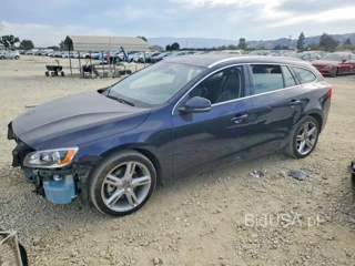 VOLVO V60 T5 PREMIER