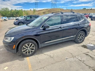 VOLKSWAGEN TIGUAN SE
