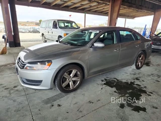 VOLKSWAGEN PASSAT SE