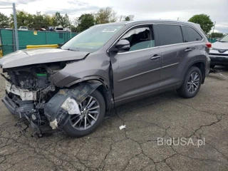 TOYOTA HIGHLANDER XLE