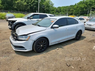 VOLKSWAGEN JETTA SE