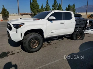 TOYOTA TACOMA TRD SPORT