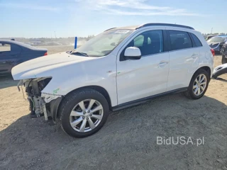 MITSUBISHI OUTLANDER SPORT SE