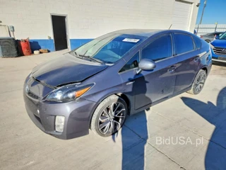 TOYOTA PRIUS THREE