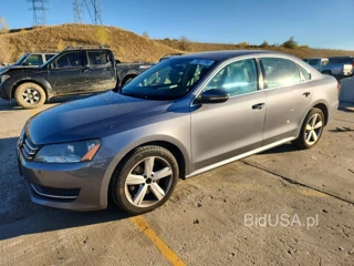 VOLKSWAGEN PASSAT SE
