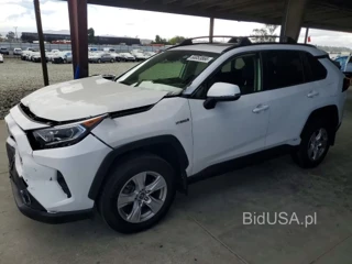 TOYOTA RAV4 HYBRID XLE