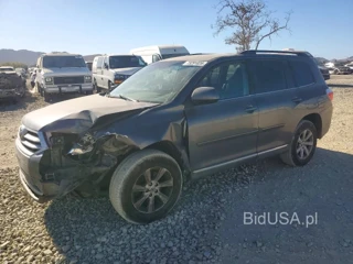 TOYOTA HIGHLANDER PLUS