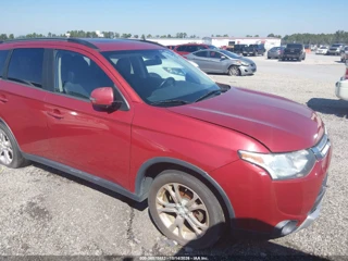 MITSUBISHI MITSUBISHI OUTLANDER SE