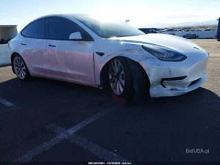 TESLA TESLA MODEL 3 STANDARD RANGE PLUS REAR-WHEEL DRIVE/STANDARD RANGE REAR-WHEEL DRIVE