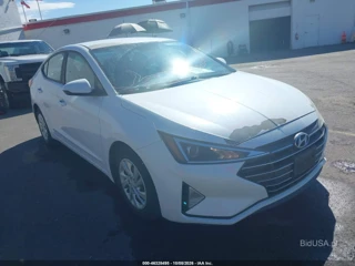 HYUNDAI HYUNDAI ELANTRA SE