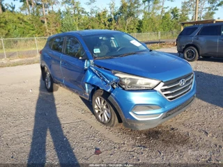 HYUNDAI HYUNDAI TUCSON SE