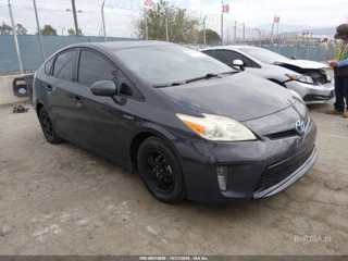 TOYOTA TOYOTA PRIUS THREE