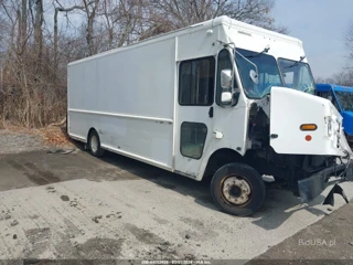FREIGHTLINER FREIGHTLINER CHASSIS M LINE WALK-IN VAN