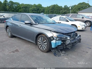 NISSAN NISSAN ALTIMA SV FWD