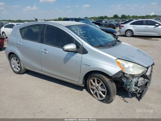 TOYOTA TOYOTA PRIUS C FOUR
