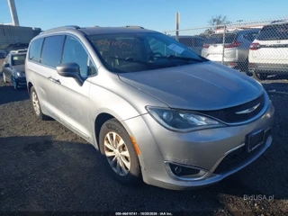 CHRYSLER CHRYSLER PACIFICA TOURING L