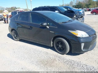 TOYOTA TOYOTA PRIUS THREE SE
