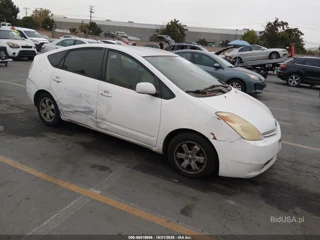 TOYOTA TOYOTA PRIUS