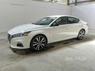 NISSAN ALTIMA SR