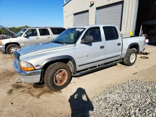 DODGE DAKOTA QUAD