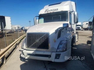 VOLVO VNL
