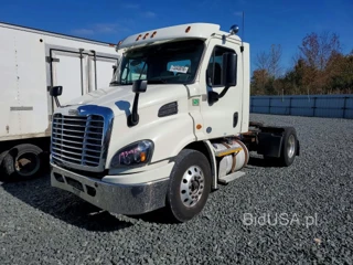FREIGHTLINER CASCADIA 113