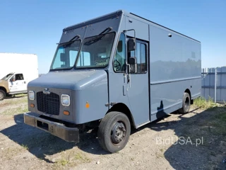 FREIGHTLINER CHASSIS M LINE WALK-IN VAN