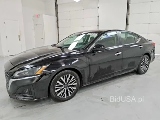 NISSAN ALTIMA SV