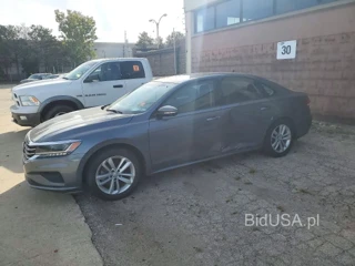 VOLKSWAGEN PASSAT S