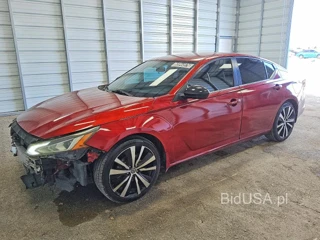 NISSAN ALTIMA SR