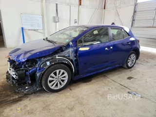 TOYOTA COROLLA HATCHBACK SE