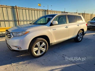 TOYOTA HIGHLANDER LIMITED