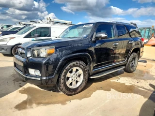 TOYOTA 4RUNNER SR5