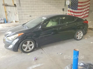 HYUNDAI ELANTRA GLS