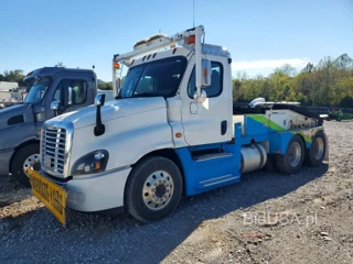 FREIGHTLINER CASCADIA