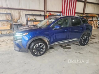 NISSAN KICKS SV