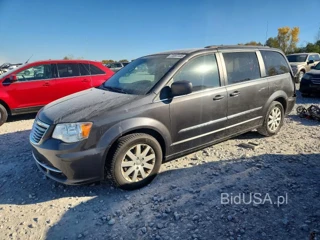 CHRYSLER TOWN & COUNTRY TOURING