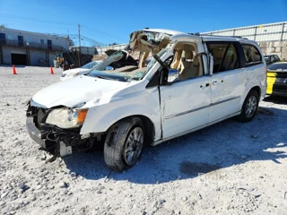 CHRYSLER TOWN & COUNTRY LIMITED