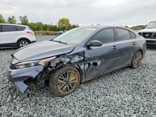KIA FORTE GT LINE