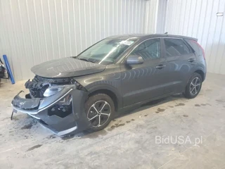 KIA NIRO LX