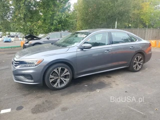 VOLKSWAGEN PASSAT SE