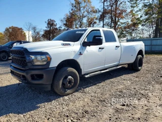 RAM 3500 TRADESMAN